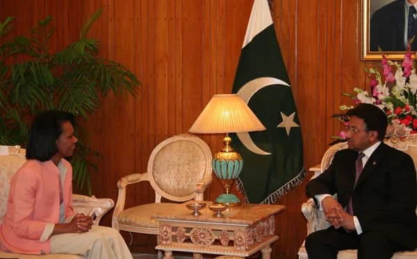Pervez Musharraf - Secretary Rice meets with Pakistani President Pervez Musharraf at the Presidential Palace