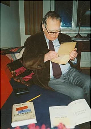 Czesław Miłosz - Czesław Miłosz (1911-2004), Polish writer (6, Boguslawskiego Str., Cracow, Poland, December 1998)
