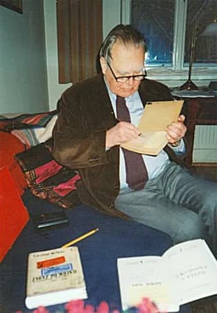 Czesław Miłosz - Czesław Miłosz (1911-2004), Polish writer (6, Boguslawskiego Str., Cracow, Poland, December 1998)