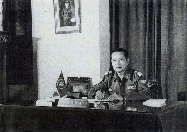 Suharto Suharto - Suharto in his office as the commander of Kostrad, 1963.