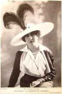 Coco Chanel - Mlle Gabrielle Dorziat wearing one of Chanel's first hats. Photograph by Talbot.