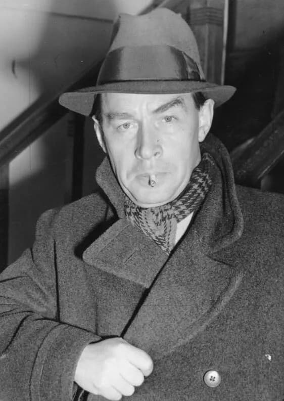 Erich Maria Remarque - For documentary purposes the German Federal Archive often retained the original image captions, which may be erroneous, biased, obsolete or politically extreme. ADN-ZB
Erich Mar