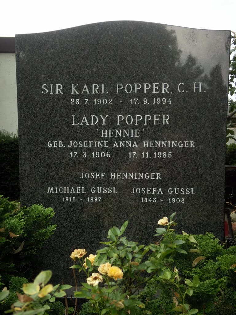 Karl Popper - Grave of Sir Karl Raimund Popper in Vienna 13 Lainz buried in the cemetery next to the ORF Center Küniglberg. Inscription: "Sir Karl Popper, CH, 28.7.1902-17.9.1994, LADY POPPER, Hennie 