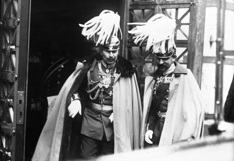 Wilhelm II - For documentary purposes the German Federal Archive often retained the original image captions, which may be erroneous, biased, obsolete or politically extreme. Wilhelm II. und der versto