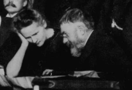 Henri Poincaré - Curie and Poincare 1911 Solvay.jpg