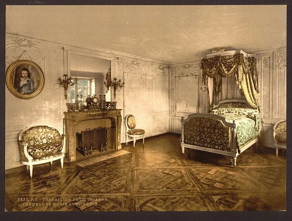 Marie Antoinette - Petit Trianon, chamber of Marie Antoinette, Versailles, France-LCCN2001698736.jpg