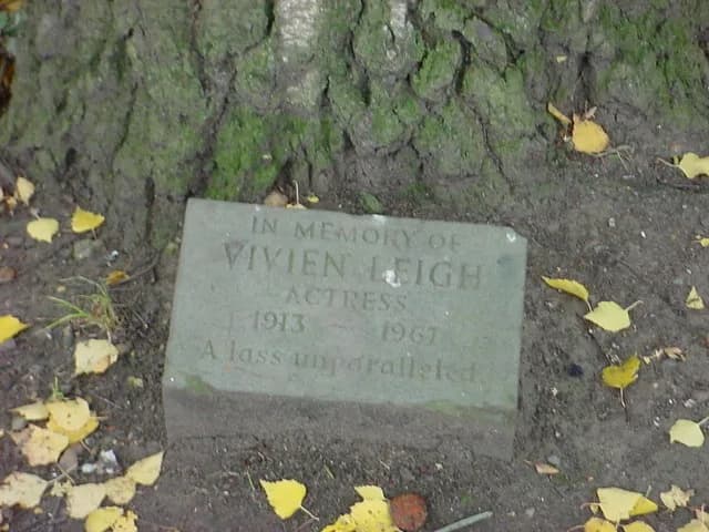 Vivien Leigh - A Lass unparalleled In the memorial garden by the Swan Theatre