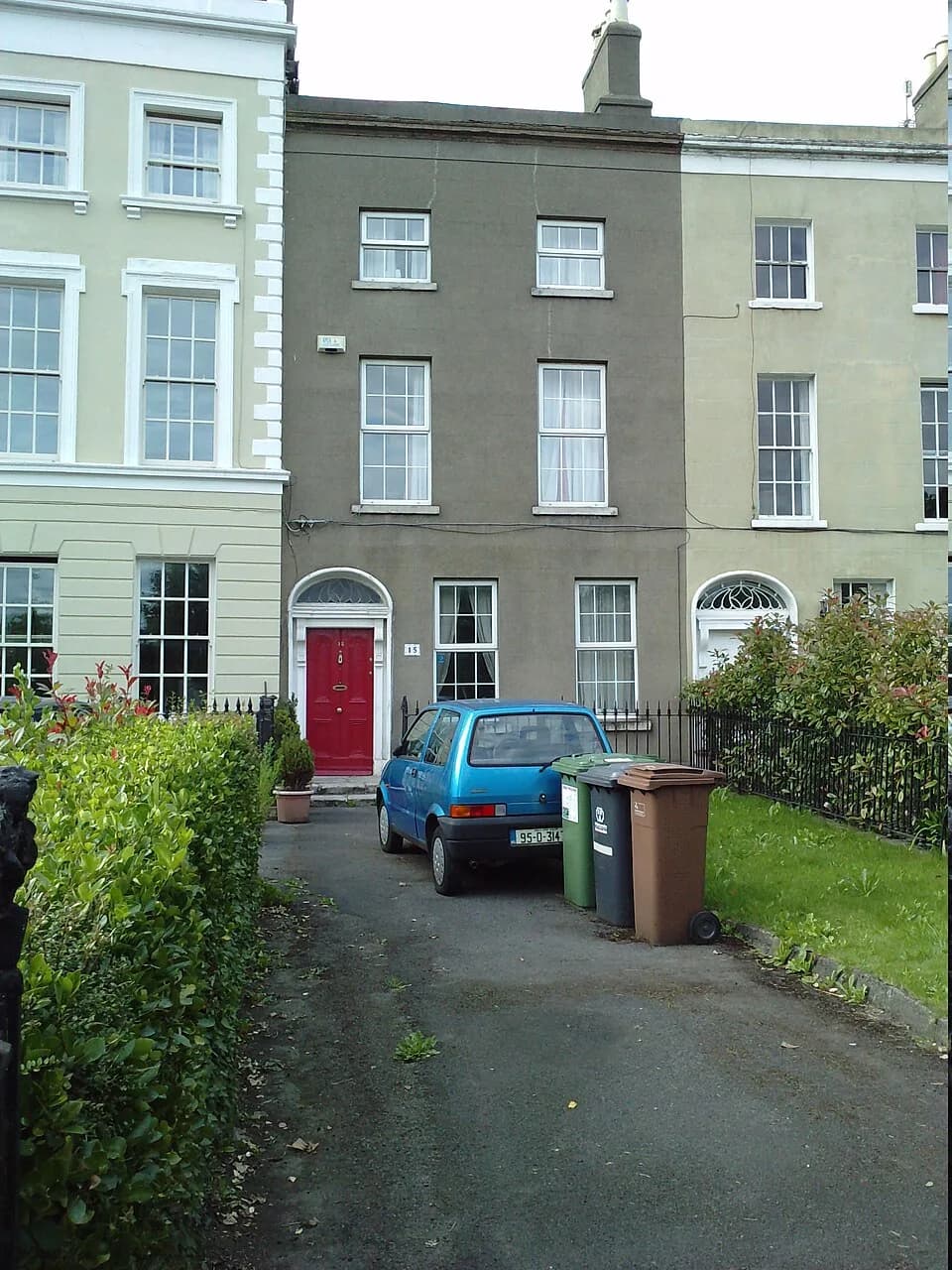 Bram Stoker - A house 15 The Crescent at the right of Malahide Road in Dublin, where author of "Dracula" Bram Stoker was born.