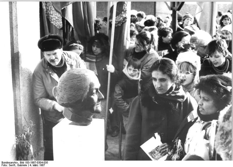 Clara Zetkin - For documentary purposes the German Federal Archive often retained the original image captions, which may be erroneous, biased, obsolete or politically extreme. ADN-ZB Senft-4.3.87-zin-