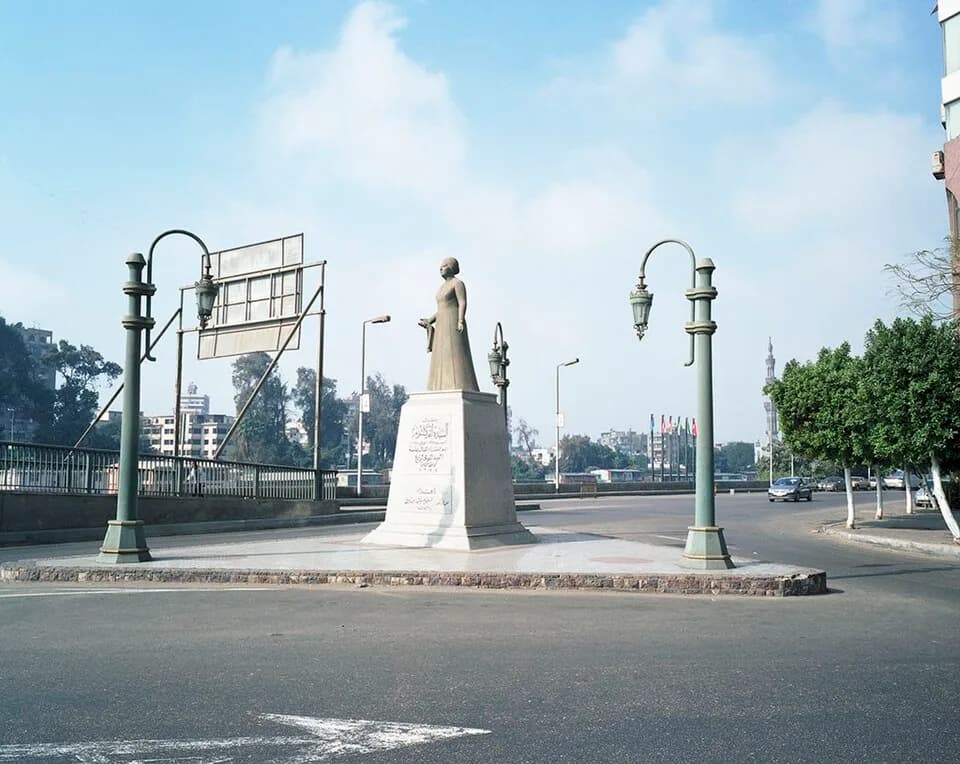 Umm Kulthum - Monument to singer and musician en:Umm Kulthum-(Oum Kalsoum) in Zamalek district, en:Gezira Island, in Cairo.