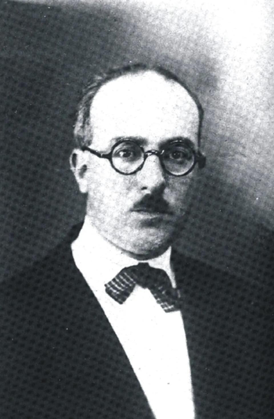Fernando Pessoa - Fotografia de Bilhete de Identidade. Contava 40 anos.