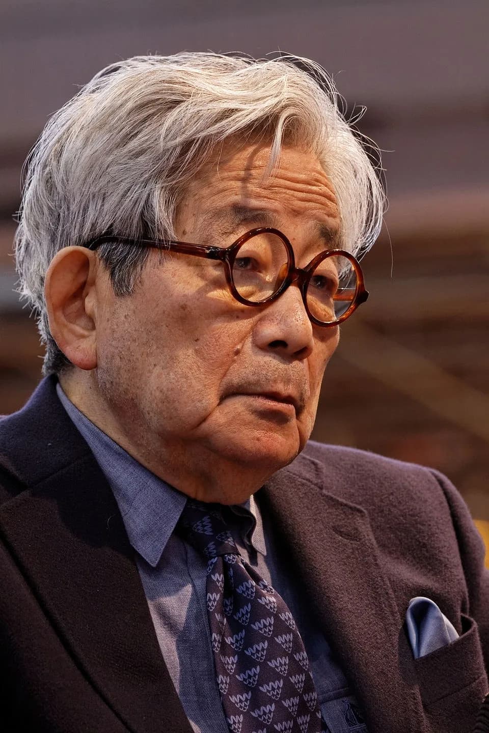 Kenzaburō Ōe - Kenzaburō Ōe at the conference of Paris Book Fair 2012.