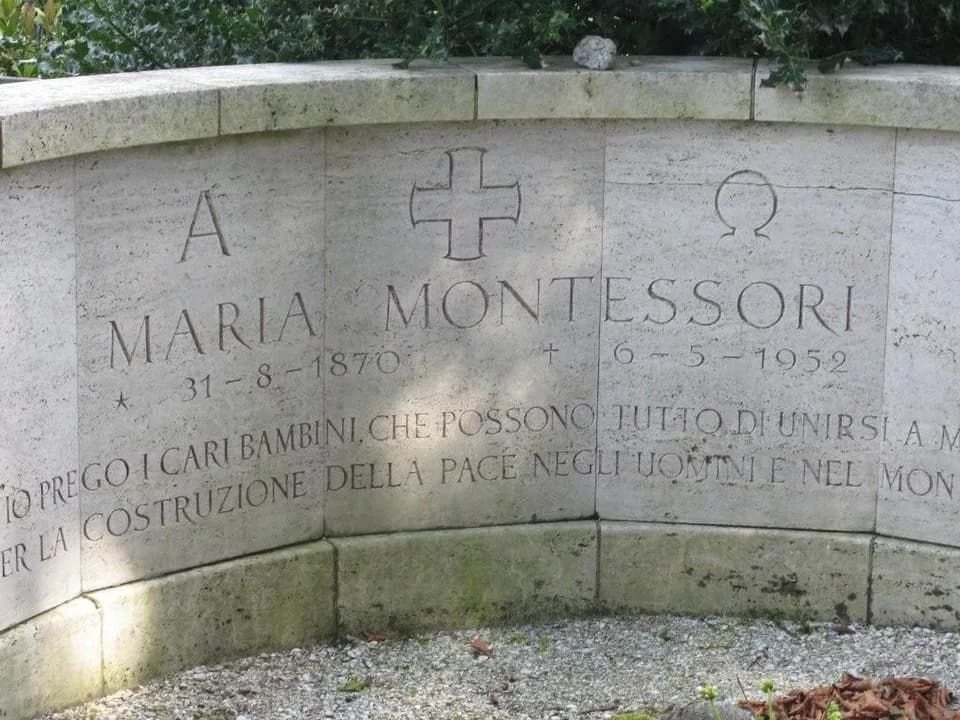 Maria Montessori - Grave of Maria Montessori (Rooms-katholieke begraafplaats Noordwijk in Noordwijk, The Netherlands