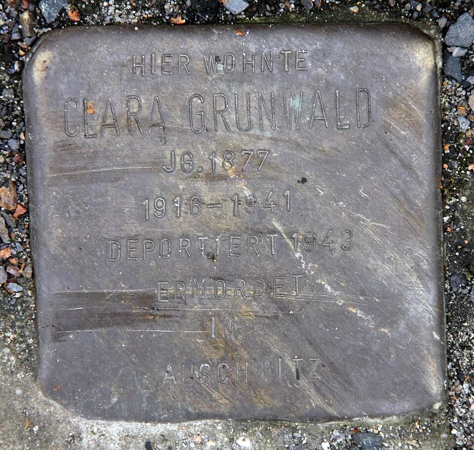 Maria Montessori - "Stolperstein" (stumbling block), Clara Grunwald, Cuxhavener Straße 18, Berlin-Hansaviertel, Germany