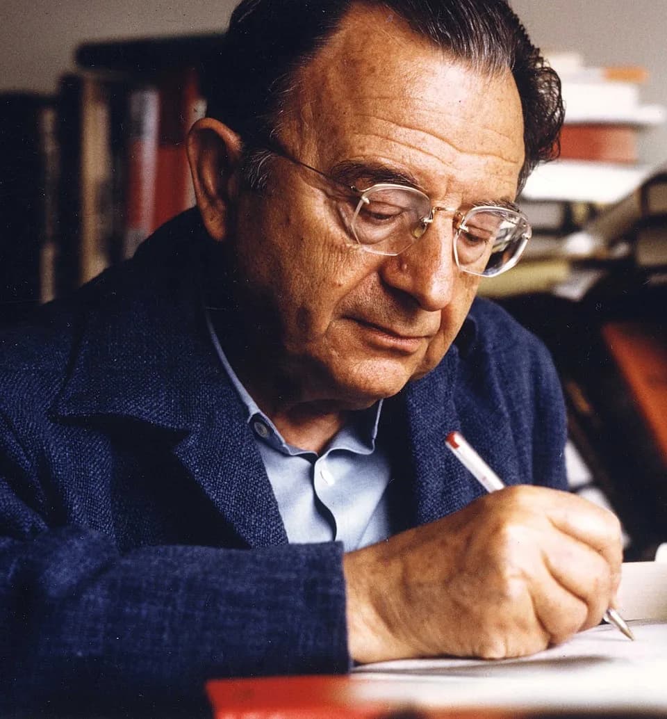 Erich Fromm - Erich Fromm