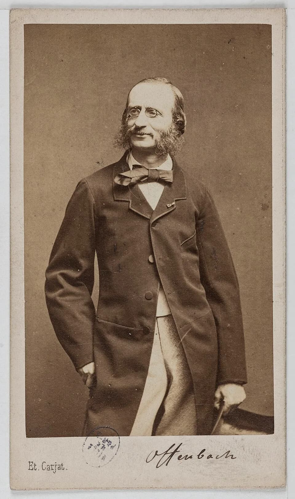 Jacques Offenbach - Auteur(s):

Carjat, Etienne (Fareins, 01–04–1828 - Paris, 09–03–1906), photographe
Carjat &amp; Cie, photographe



Date de production:

Entre 1861 et 1865
Datation en siècle: 
2e 