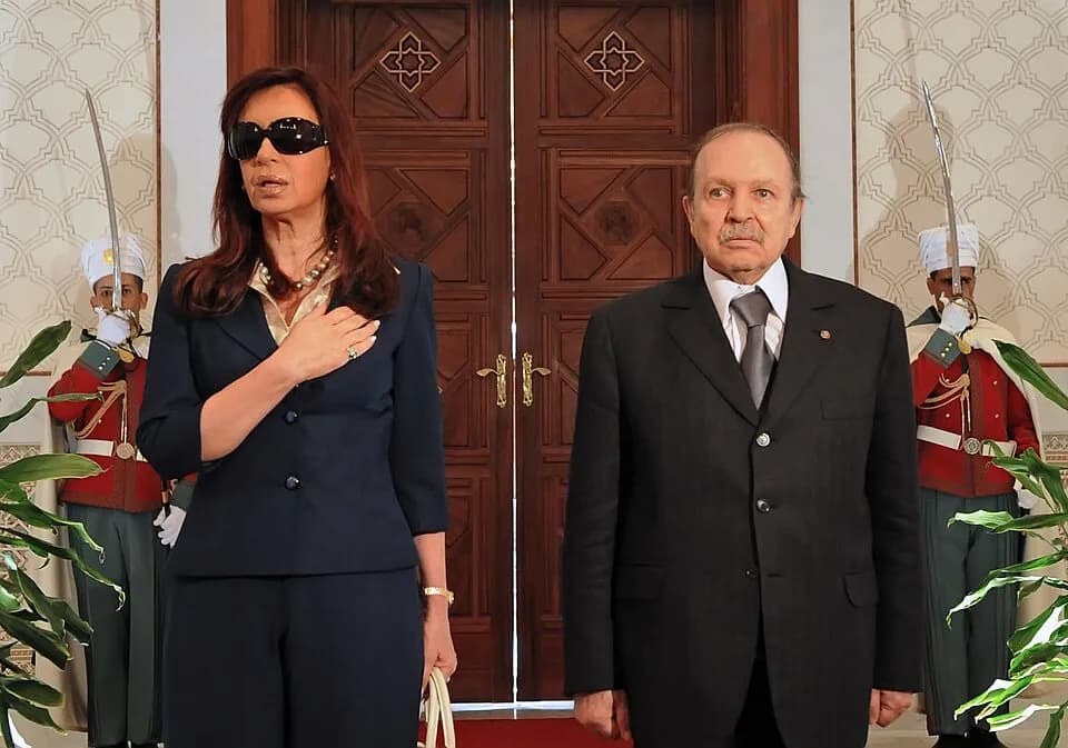 Abd al-Aziz Boutafliqa - Cristina Fernández de Kirchner and Abdelaziz Bouteflika during her visit to Algeria in 2008.