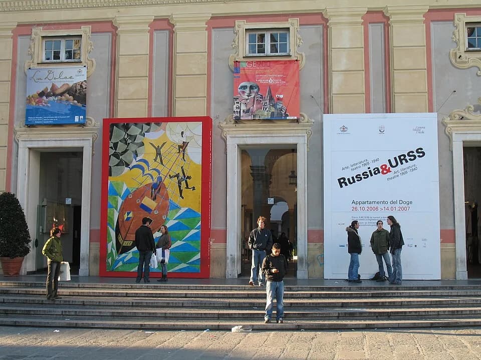 Wassily Kandinsky - Genova - Palazzo Ducale, ingresso da piazza De Ferrari - pannelli espositivi