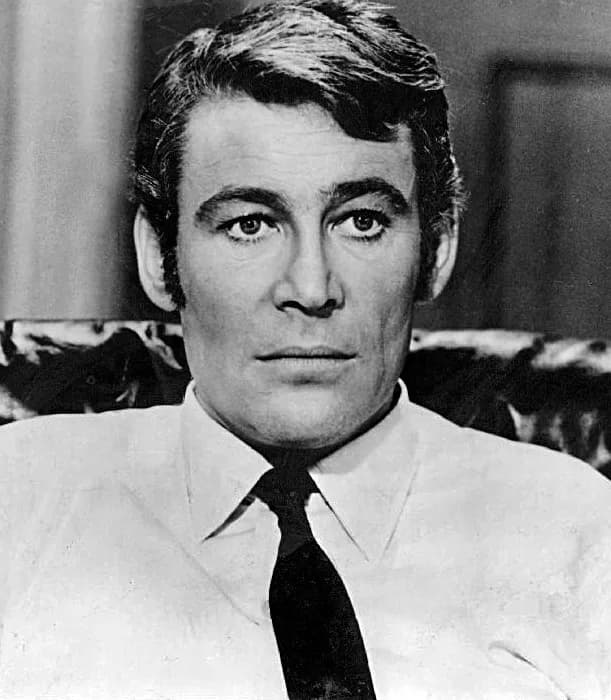 Peter O'Toole - Publicity photo of Peter O'Toole for TV film, Present Laughter.