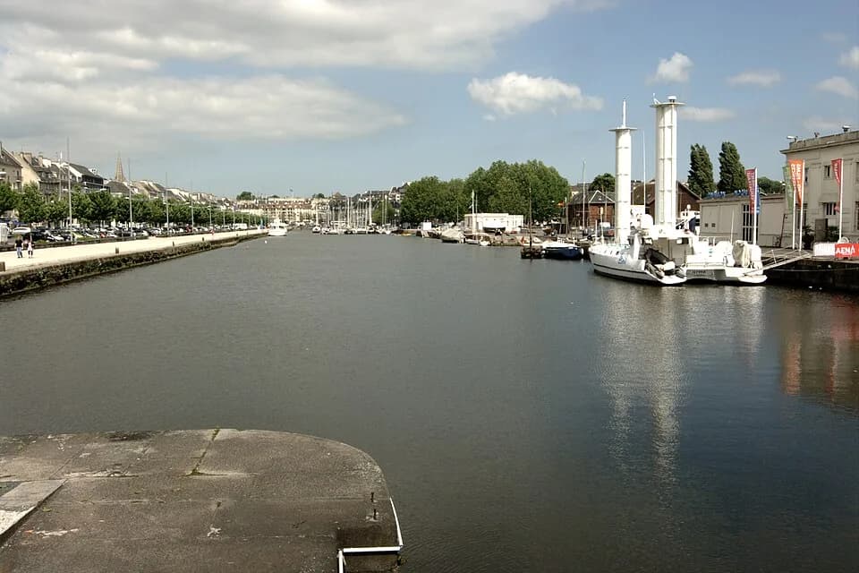 Jacques Cousteau - L'Alcyone au port de Caen.