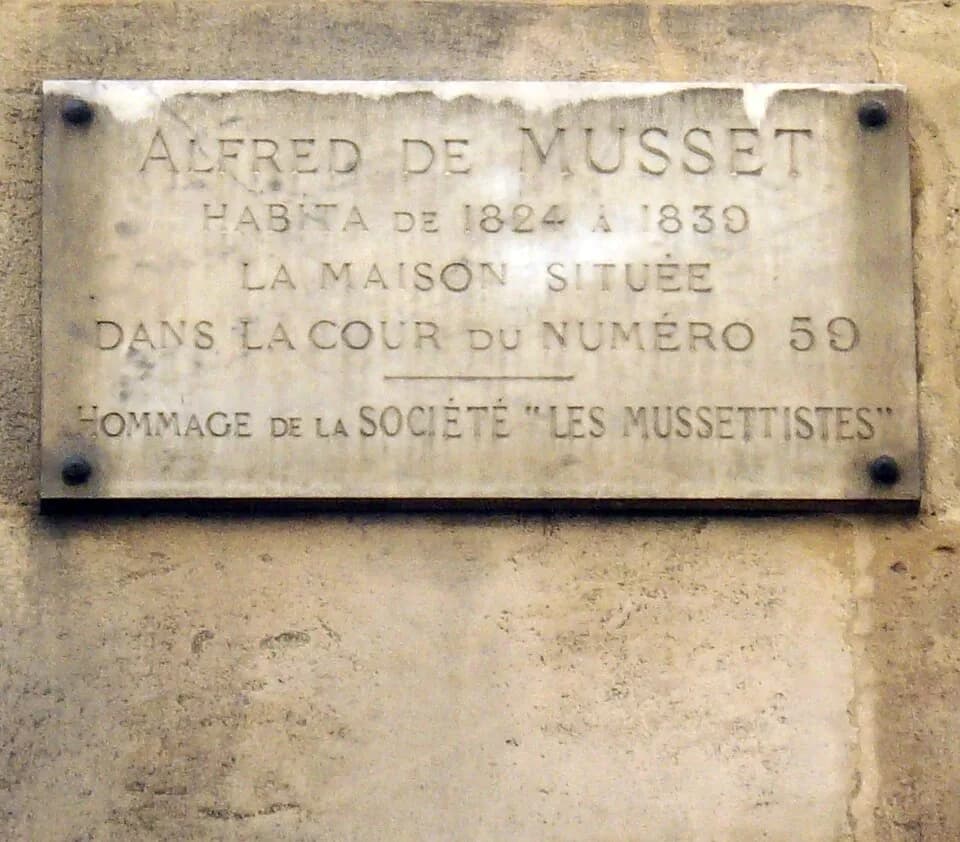 Alfred de Musset - Plaque apposée au n° 59 de la rue de Grenelle, Paris 7e, où habita Alfred de Musset (1810-1857) de 1824 à 1839.