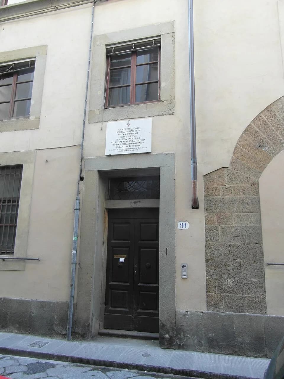 Andrei Tarkovsky - Street view of Andrei Tarkovsky plaque on wall of 91, Via San Niccolò, Florence, Italy