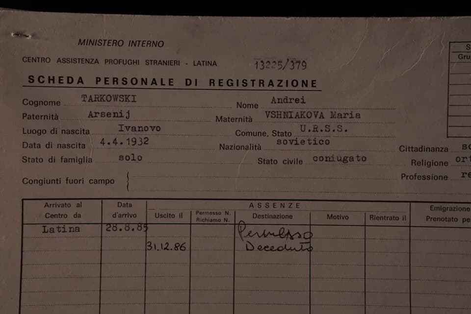 Andrei Tarkovsky - Scheda di registrazione personale di Andrei Tarkowski presso il campo profughi di Latina