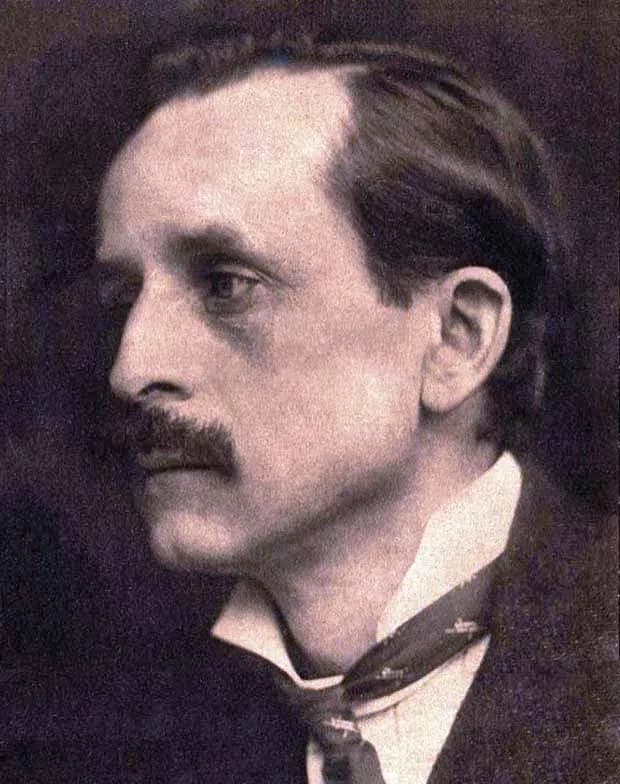J. M. Barrie - Wikipedia:en:J. M. Barrie in 1901, the year of Wikipedia:en:The Boy Castaways