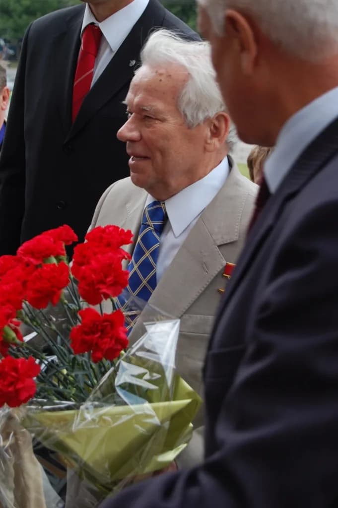 Mikhail Kalashnikov - Mikhail Kalashnikov in Army Museum, Moscow, Russia (2007).
