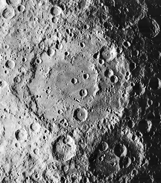 Évariste Galois - Image of lunar crater Korolev with surroundings, taken by Lunar Orbiter 1. The preview image 1038_med was reduced in size to one third normal, cropped to focus on the view on Korolev