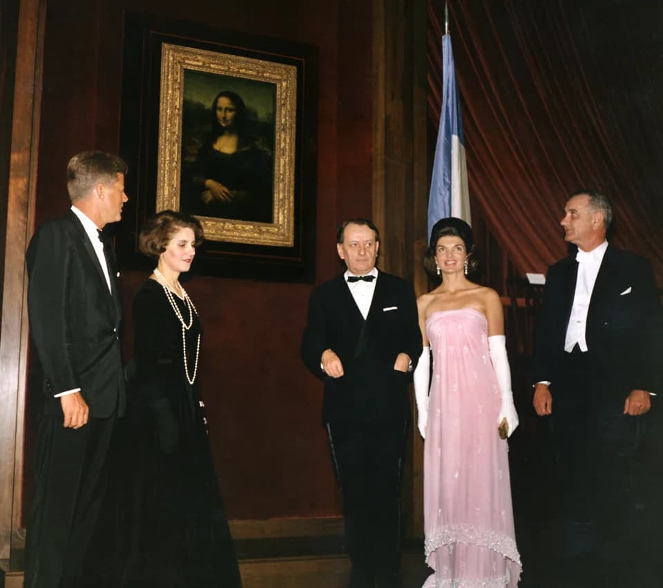 André Malraux - U.S. President John F. Kennedy, Madeleine Malraux, André Malraux, U.S. First Lady Jacqueline Kennedy, and U.S. Vice President Lyndon B. Johnson at an unveiling of the Mona Lisa at the