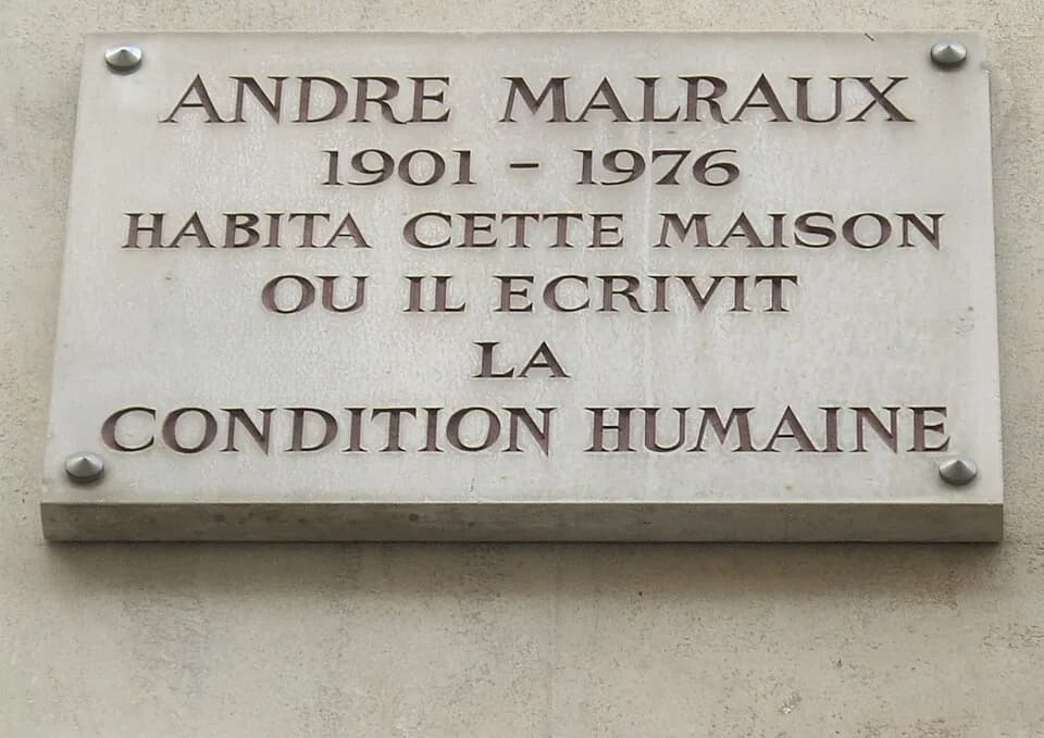 André Malraux - Plaque apposée au n° 44 de la rue du Bac, Paris 7e, où habita André Malraux (1901-1976) et où il écrivit La Condition humaine.