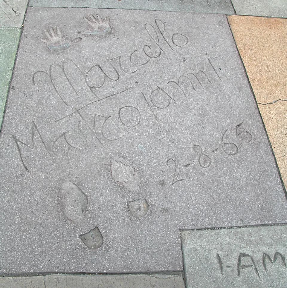 Marcello Mastroianni - Marcello Mastroianni's footprints at the Grauman's Chinese Theatre, Los Angeles (California)