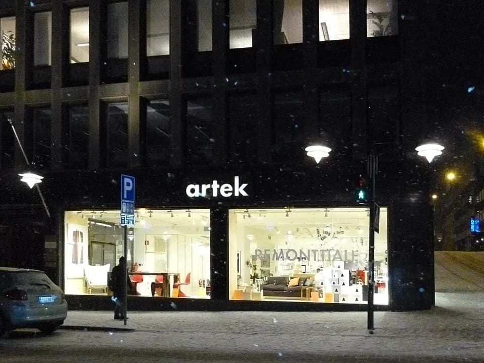 Alvar Aalto - Artek storefront, Helsinki