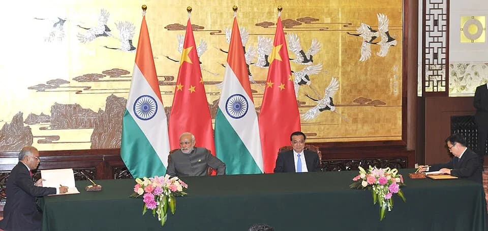 Li Keqiang - The Prime Minister, Shri Narendra Modi and the Chinese Premier, Mr. Li Keqiang witnessing the signing of agreement, at Great Hall of People, in Beijing, China on May 15, 2015.