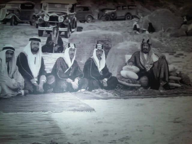 Ibn Saud - King Ibn Saud with Jamil Mardam Bey Taif - 1934, photo taken by Hikmat Madam Bey