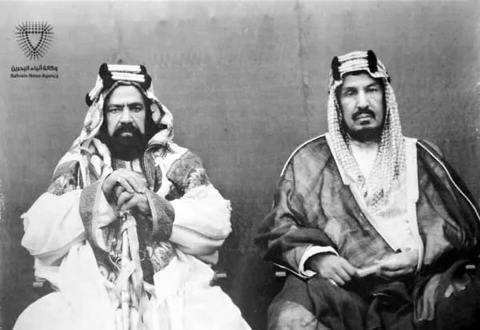 Ibn Saud - The King of Bahrain Salman bin Hamad Al-Khalifa (left) with the Saudi king Abdulaziz bin Saud (right). Taken prior to 1953.