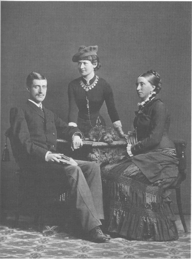 Verner von Heidenstam - Author Verner von Heidenstam, his wife Emilia Uggla and his mother Magda. The photograph was taken in Kristiania (Oslo), Norway, in 1882.