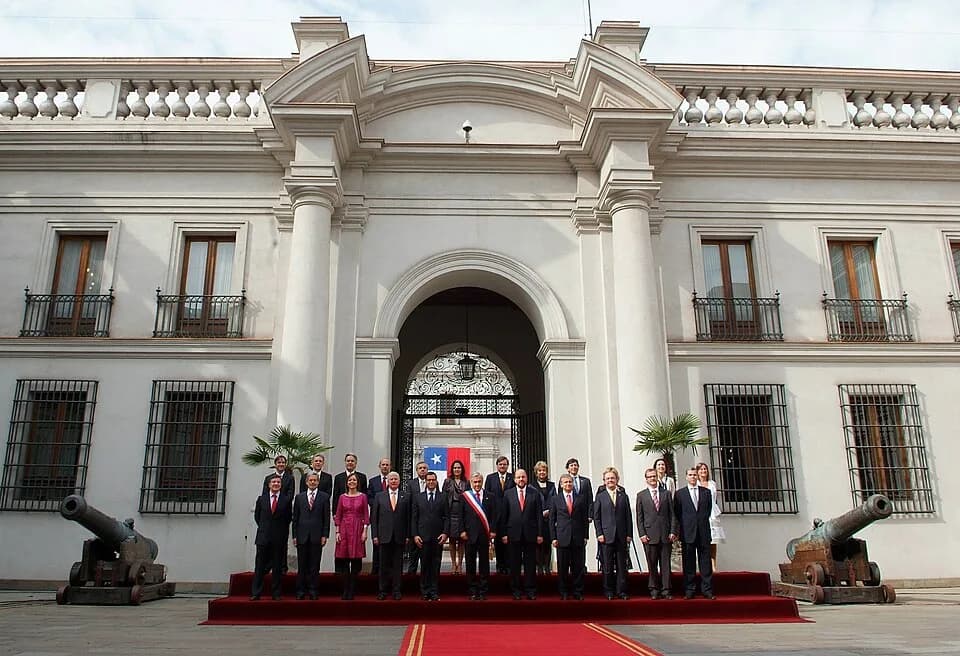 Sebastián Piñera - Fotografía Oficial Bicentenario del Gabinete del Presidente Sebastián Piñera.
