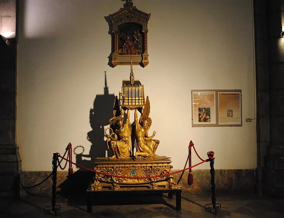Louis IX of France - Intérieure de la Cathédral Saint-Vincent-de-Paul de Tunis