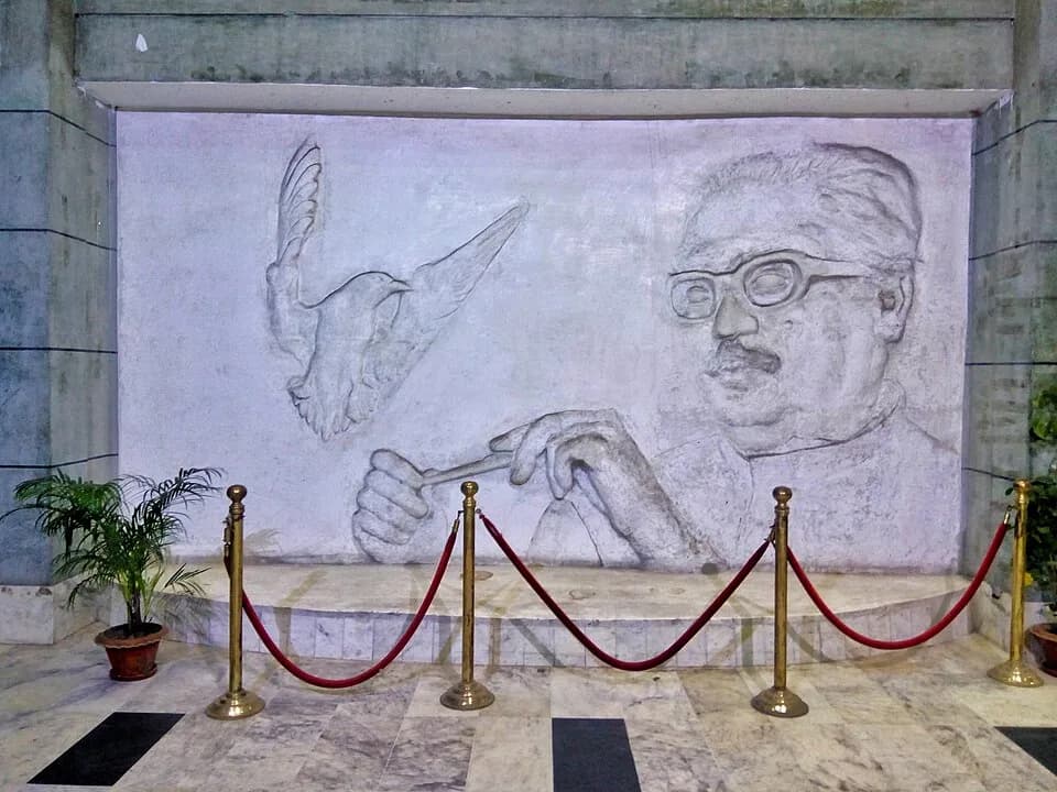 Sheikh Mujibur Rahman - Wall carving of Bangabandhu Sheikh Mujibur Rahman (Father of the Nation) inside B block