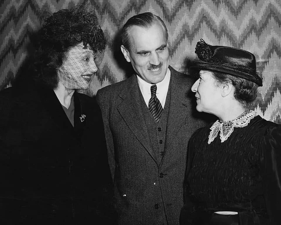 Lise Meitner - Description: Austrian-born physicist Lise Meitner (1878-1968) is shown here (at right) with actress Katherine Cornell and physicist Arthur H. Compton on June 6, 1946, when Meitner and C