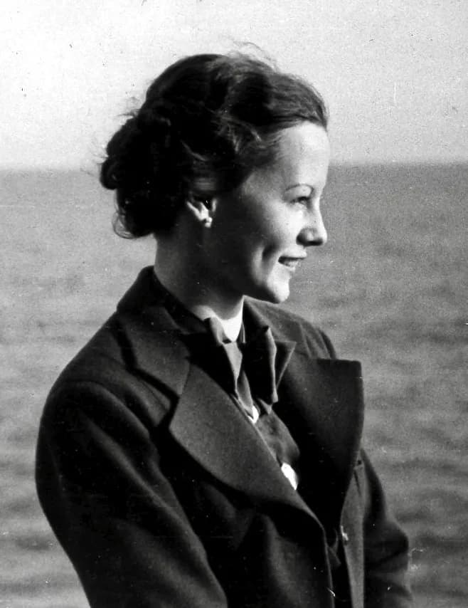 Leni Riefenstahl - Ilse Riefenstahl (1913–2003), wife of Heinz Riefenstahl (1905–1944), circa 1936