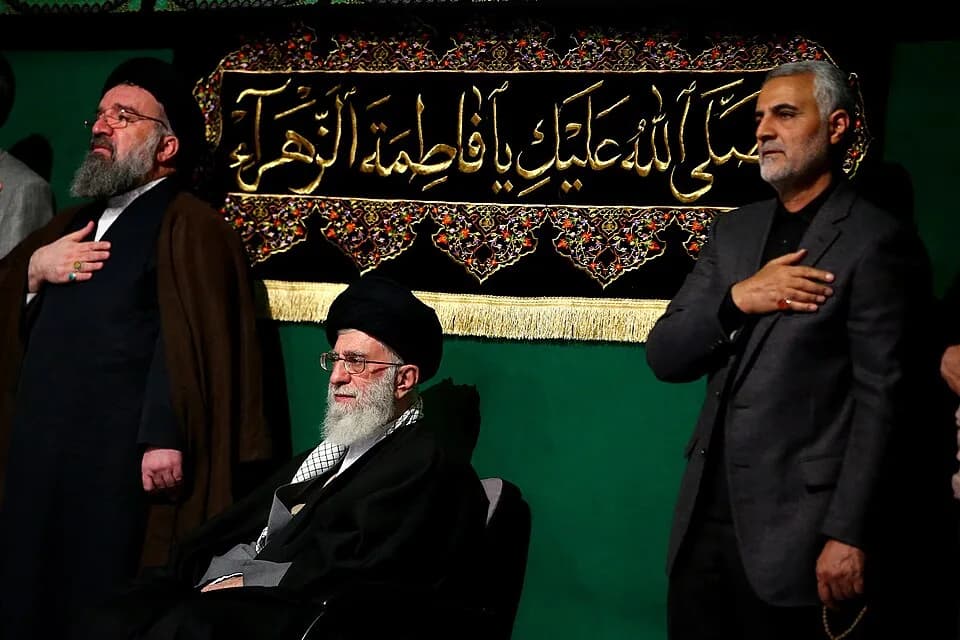 Qasem Soleimani - Ayatollah Sayyed Ali Khamenei And Qasem Soleimani