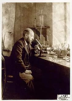 Santiago Ramón y Cajal - Cajal-mi.jpg