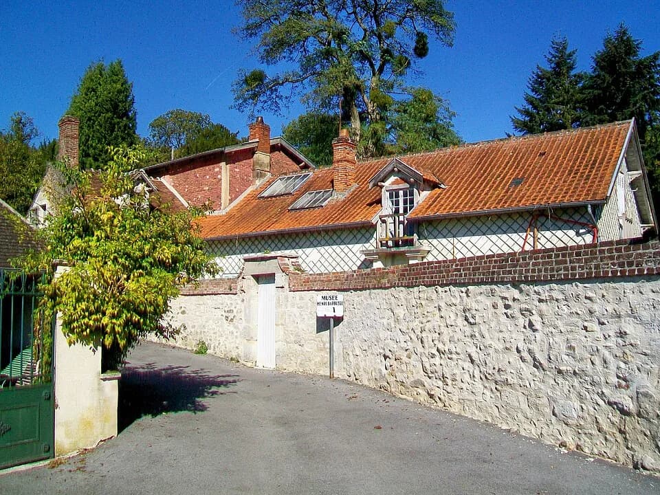 Henri Barbusse - La villa Sylvie, ancienne résidence secondaire d'Henri Barbusse, musée Henri-Barbusse, 4 chemin de la Gruerie à Aumont-en-Halatte (60).