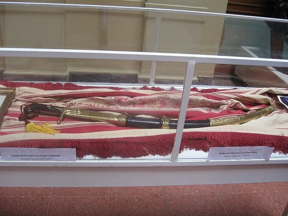 José de San Martín - Réplica del Sable Corvo de San Martín, expuesto en la Casa Rosada con motivo del Día de la Soberanía