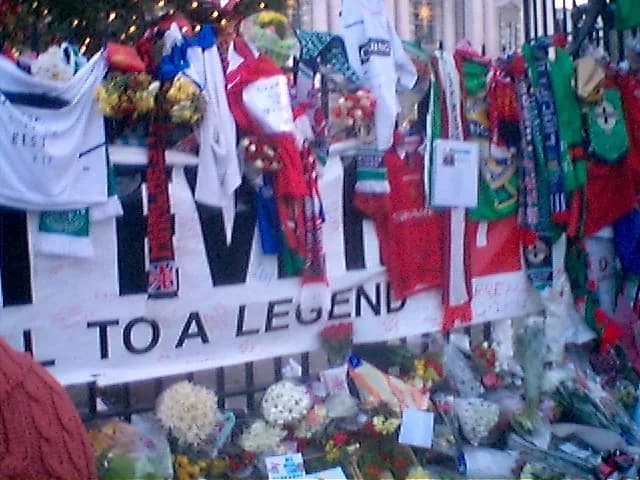 George Best - Gb city hall.jpg
