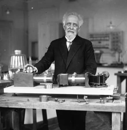 Jean Perrin - French physicist and Nobel laureate Jean Perrin (1870-1942) with his "mega-spectroscope" at the Institut Curie. in 1927.
