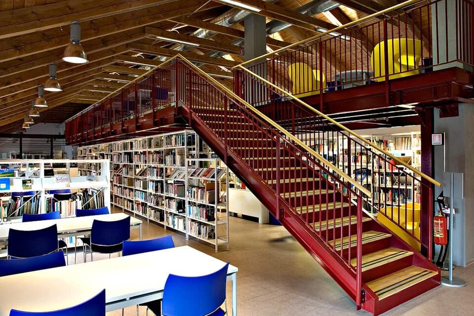 Italo Calvino - Un interno della Biblioteca civica Italo Calvino